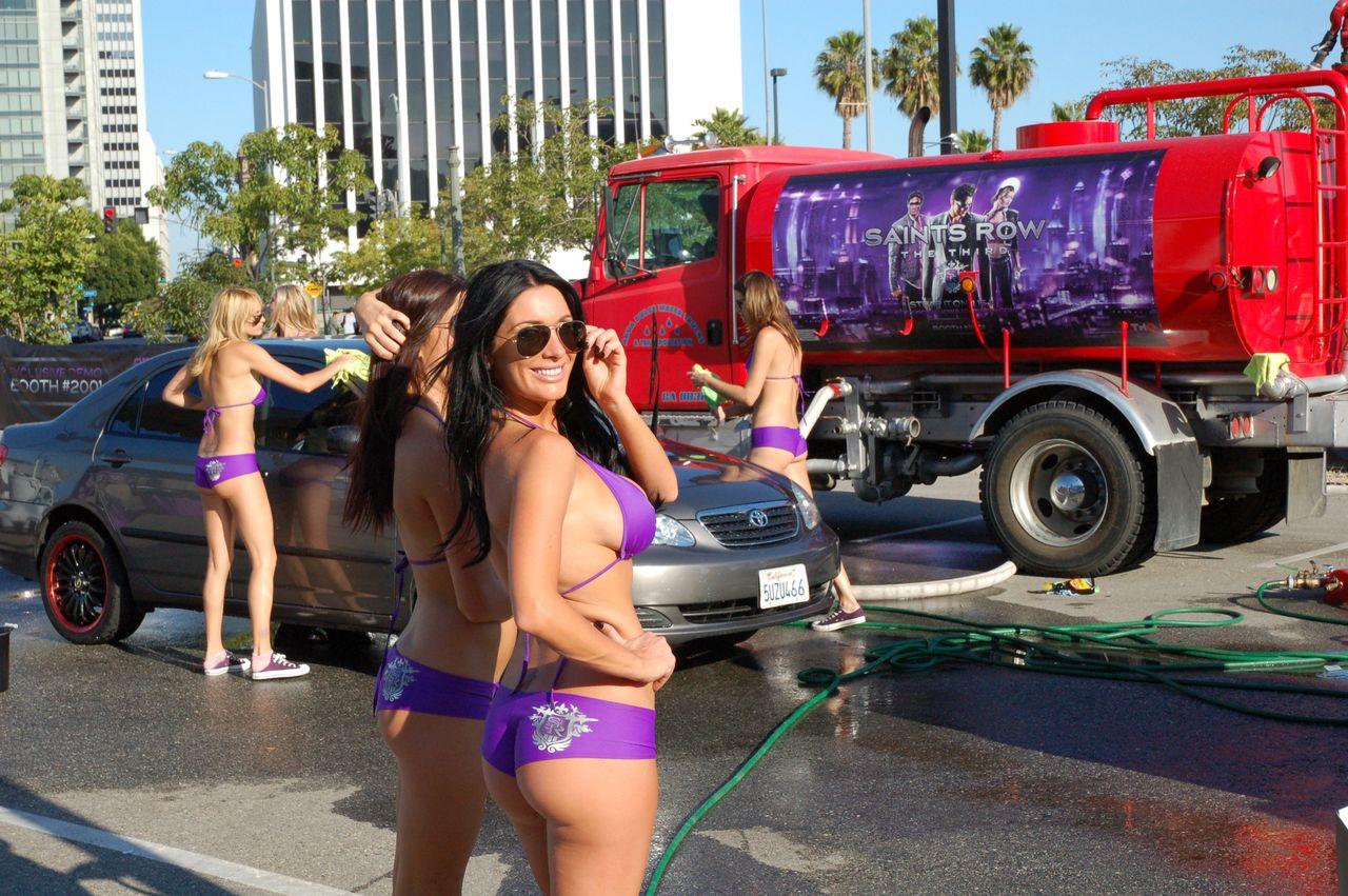 [08/06/2011] Messe-Babes auf der E3 2011 in Los Angeles. (4)