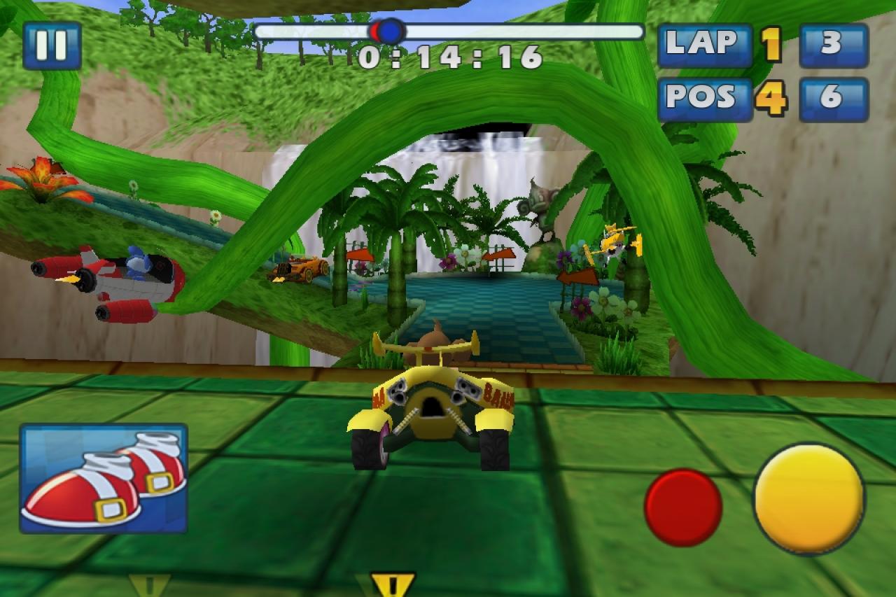 [24/06/2011] Ähnlich wie in Mario Kart treten auch in Sonic & Sega All-Stars Racing einige der bekanntesten Videospielfiguren zu einem harten Rennen um Ruhm und Ehre an. Mit von der Party ist unter anderem der Affe Aiai aus der Super Monkey Ball-Reihe. In einem kuriosen Bananen-Fahrzeug heizt er seinen Kontrahenten ordentlich ein.