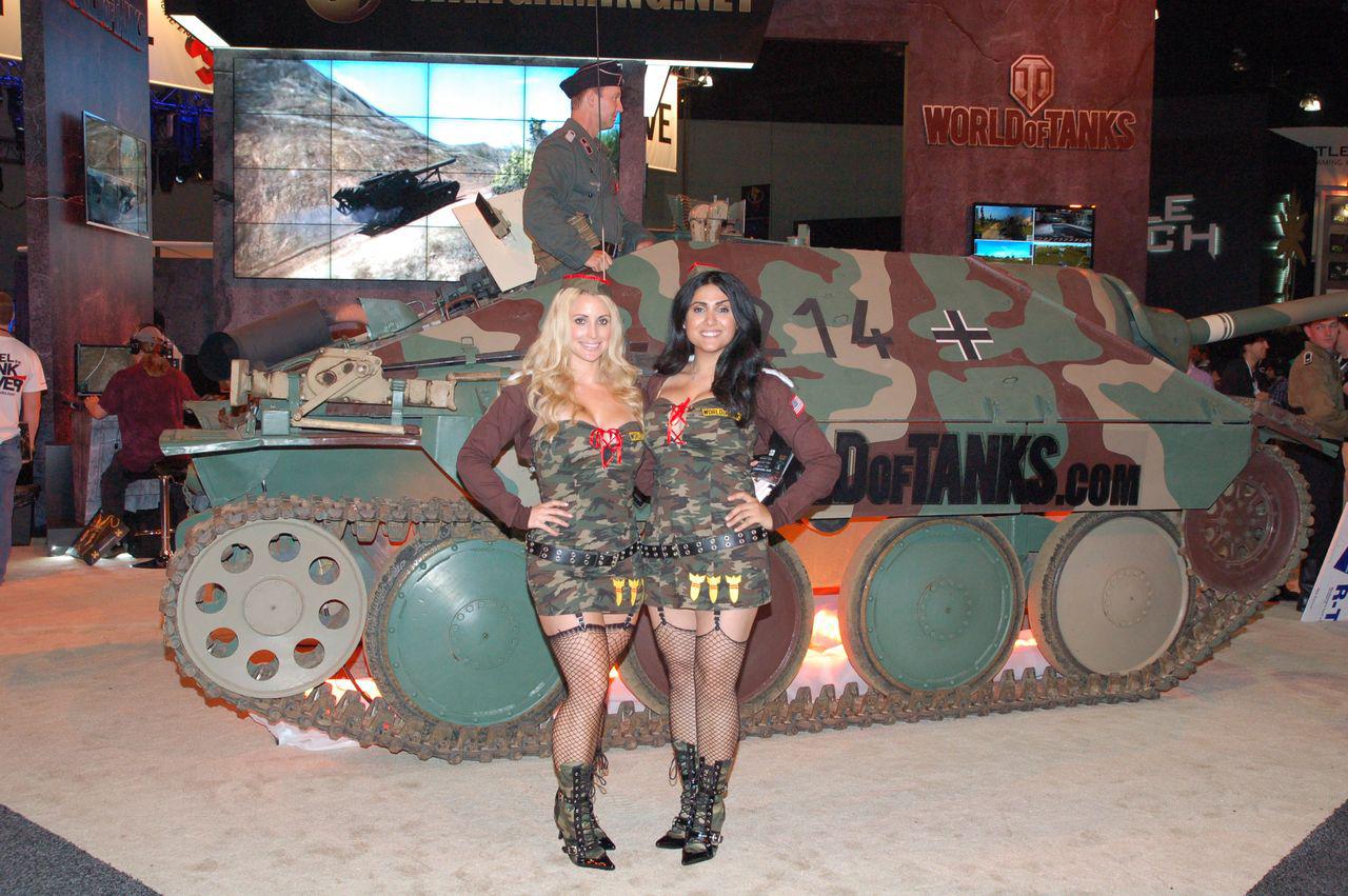 [08/06/2011] Messe-Babes auf der E3 2011 in Los Angeles. (24)