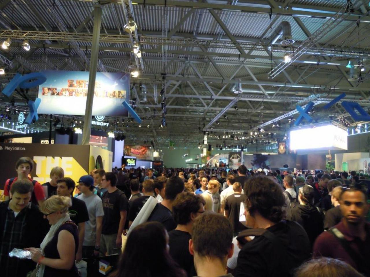 [19/08/2011] gamescom-Bilder unseres Users Enix.