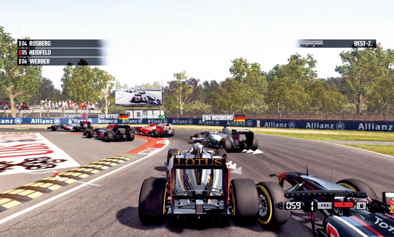 [16/09/2011] F1 2011 im Test - Gut reagiert: Bevor Vettel in Massa kracht, nutzt er lieber den Notausgang.