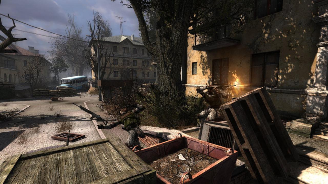 [21/09/2011] Stalker: Clear Sky (PC) - Selbst erfahrene Shooter-Experten haben es in der radioaktiv kontaminierten Zone rund um Tschernobyl unheimlich schwer. Es mangelt euch praktisch immer an Munition und Healthpacks. Dazu lauern überall in der Spielwelt schwer bewaffnete Sölder und aggressive Wesen, die nach ihrem Ableben recht zügig respawnen.