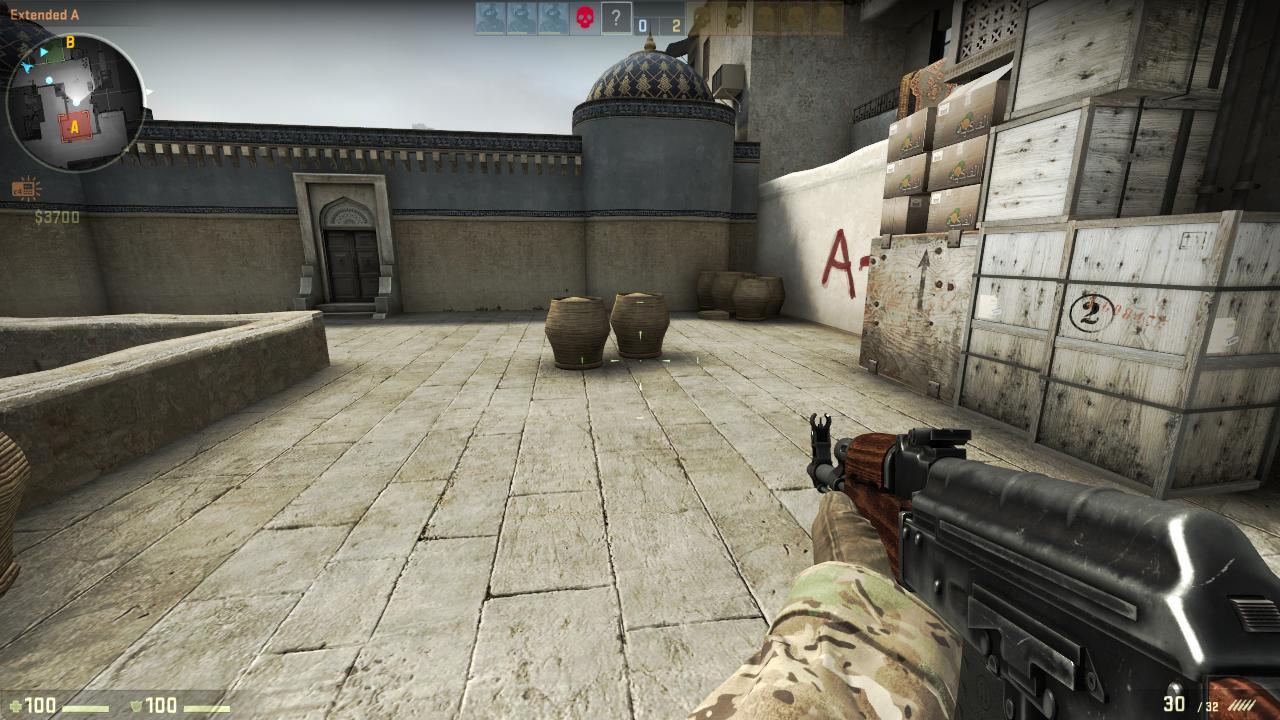[01/12/2011] Counter Strike: Source ist vermutlich das einzige Game, bei dem das Zusehen tatsächlich mehr Spaß bereitet, als Maus und Tastatur selbst zu bedienen. Sich in einer engen Gasse zu bewegen, um anschließend von Hinten umgenietet zu werden, ist einfach ein All Time-Classic.