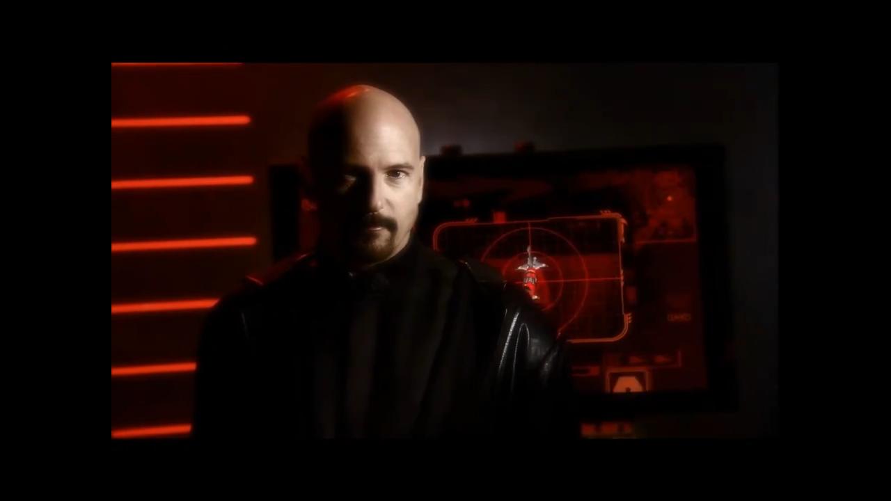 [06/12/2011] Command & Conquer-Figur Kane ist charismatisch, hochintelligent und glatzköpfig. Leider ist er auch ein Soziopath und verliert bei der Verfolgung seiner Ziele auch gern mal seine Rücksicht. Wir mögen ihn trotzdem, unseren unsterblichen Anführer der Brotherhood of Nod. Und wir würden gern mal seine Glatze anfassen.