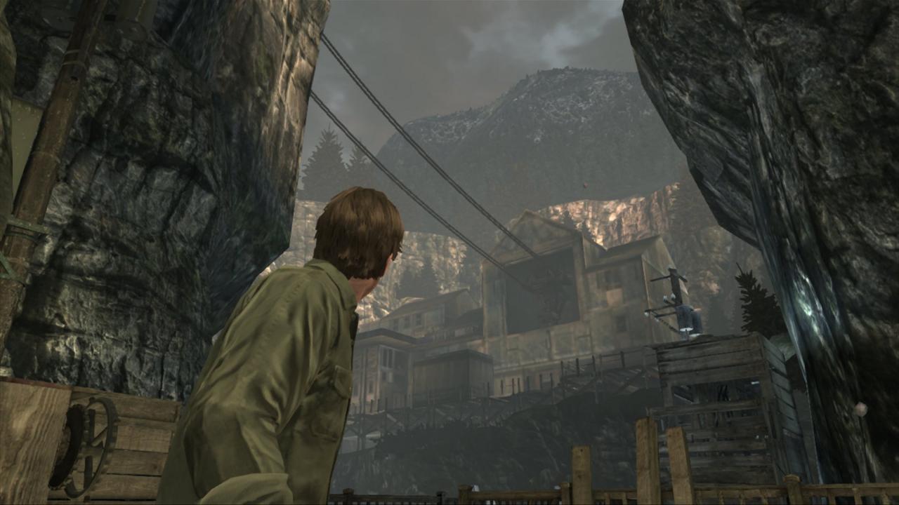 [04/01/2012] Silent Hill: Downpour erlangte vor Allem durch das bekannte Intro großes Aufsehen. In einer leeren, vernebelten Gefängnisdusche wir von euch verlangt, einen wehrlosen, nackten Mann mit dem Messer niederzustechen. Ob es sich hierbei um subtilen Horror mit Tiefgang oder eine Geschmacklosigkeit handelt, sollte jeder selbst entscheiden.