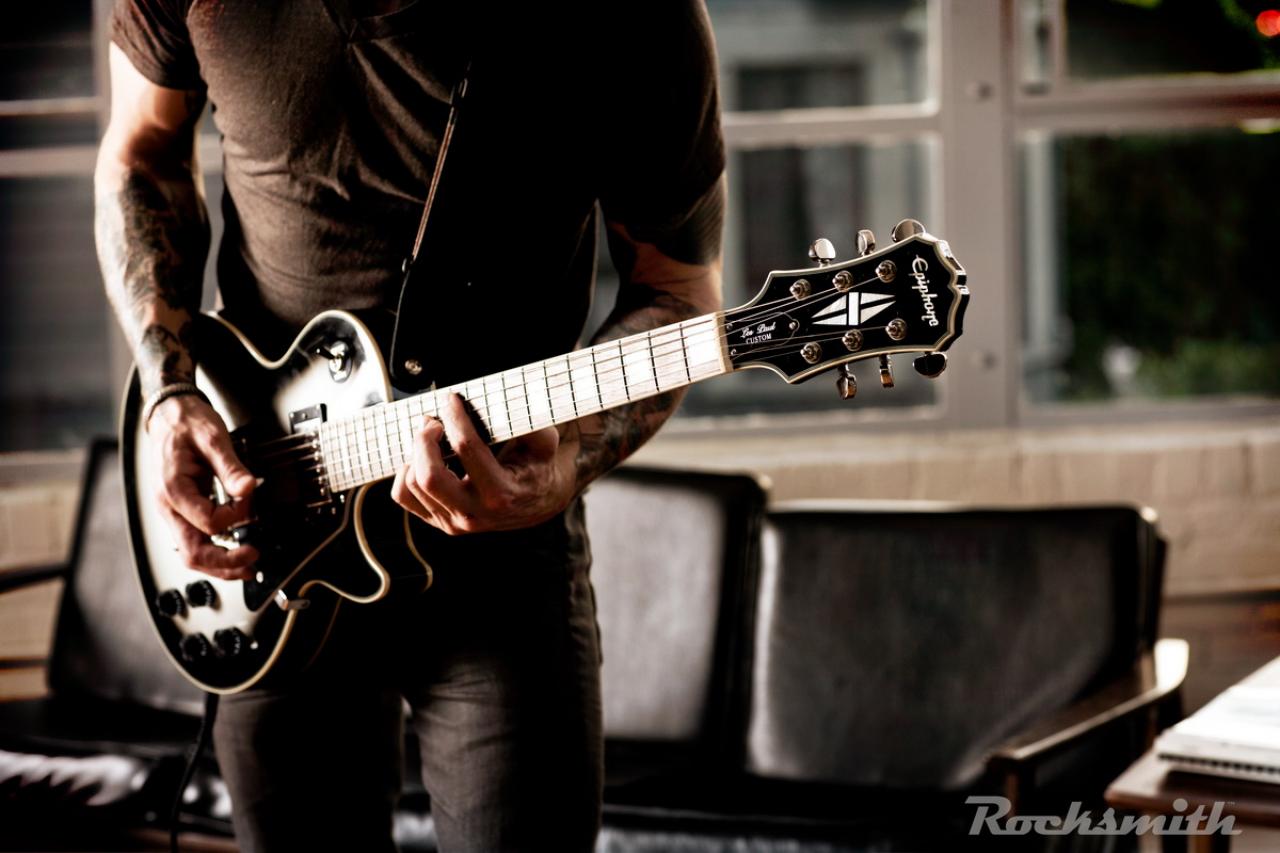 [08/03/2012] Rocksmith: Wer hat schon Lust, Trompete oder Flöte im Musikunterricht zu düdeln? Richtige Rocksounds müssen her, die den Lehrer völlig aus den Latschen hauen. Unserer Meinung nach ist Rocksmith der perfekte Kandidat dafür.