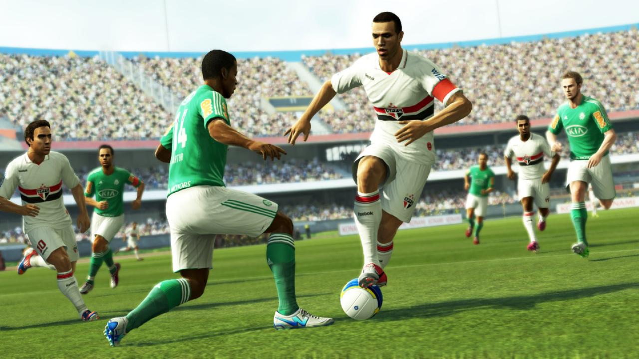 [17/09/2012] Pro Evolution Soccer 2013 erscheint am 20. September und ist damit eine Woche früher dran als der Konkurrent FIFA 13. Welchem der beiden Spiele haltet ihr die Treue? (3)