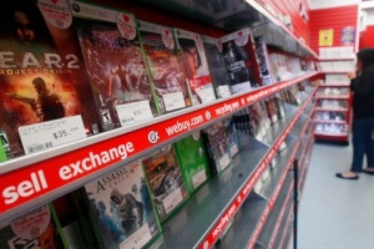 [31/10/2012] Gebrauchtspiele fast umsonst: Das Resultat aus dem letzten Punkt. Da es schon dermaßen viele Games in jedem Bereich gibt und diese seit langer Zeit am Markt sind, kann man sich mit ein bisschen Geduld für sehr wenig Geld eine große Sammlung an Games aufbauen.