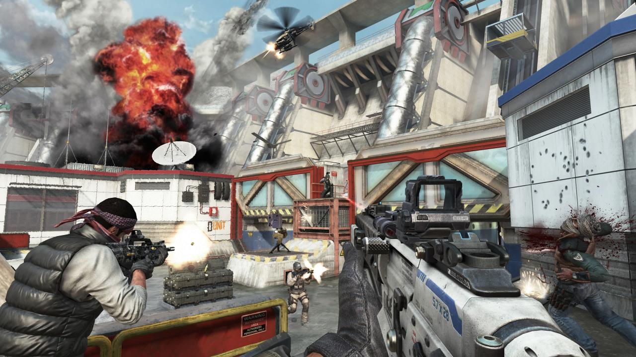 [28/01/2013] Mit so einem Abspann hatte niemand gerechnet, der sich der Kampagne von Call of Duty: Black Ops 2 gewidmet hat: Gut und Böse schließen sich zusammen, um mit den Jungs von Avenged Sevenfold die Bühne zu rocken. Besonders amüsant ist der Auftritt von Raul Menendez: Der kaltblütige Terrorist lässt in Form von Lampenfieber erstmals seine schwache Seite durchsickern. Wie sagt man so schön: Harte Schale, weicher Kern!