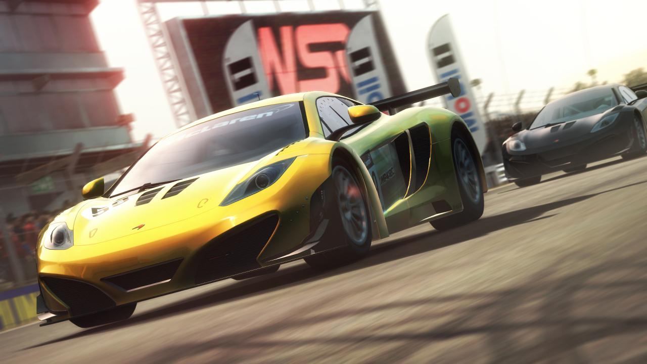 [12/02/2013] Im Autorennspiel Race Driver GRID oder einfach nur GRID genannt, schlüpft ihr in die Haut eines jungen Rennfahrers und stellt euer Können hinter dem Steuer von 45 verschiedenen, lizensierten Rennwagen auf die Probe. Im Einzelspielermodus könnt ihr Geld verdienen, um anschließend euren eigenen Rennstall zu gründen.