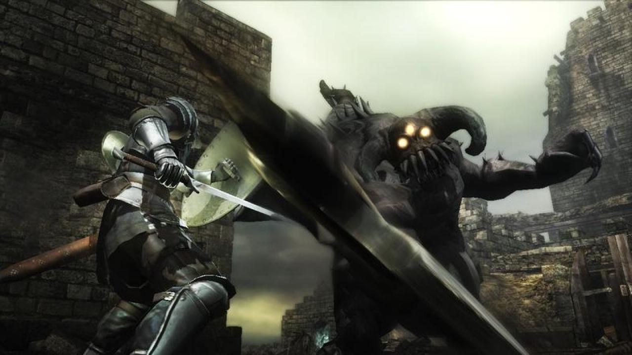 [27/05/2013] Die archaische Welt von Demon's Souls strahlt eine wunderbar mystische Atmosphäre aus. Ohne dass das Spiel ausladende Cut Scenes oder lange Gespräche bräuchte, vermitteltet es uns allein durch das Level- und Monsterdesign eine herrlich eigenwillige Stimmung.