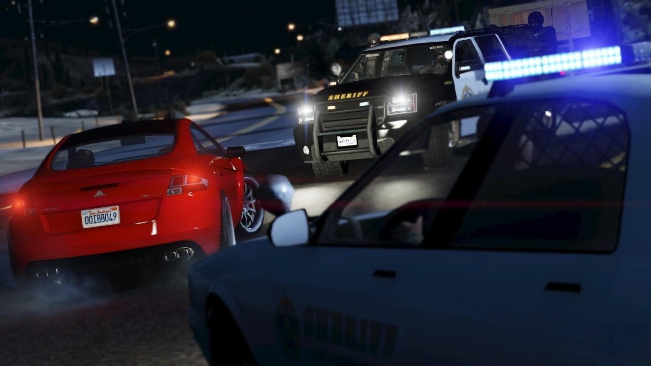 [10/07/2013] Ein Mann aus Pennsylvania rief laut dem Online-Portal The Tribune Review mit Hilfe seiner Xbox-Konsole die Polizei. Zuvor war der Amerikaner von einem bewaffneten Einbrecher überfallen worden.