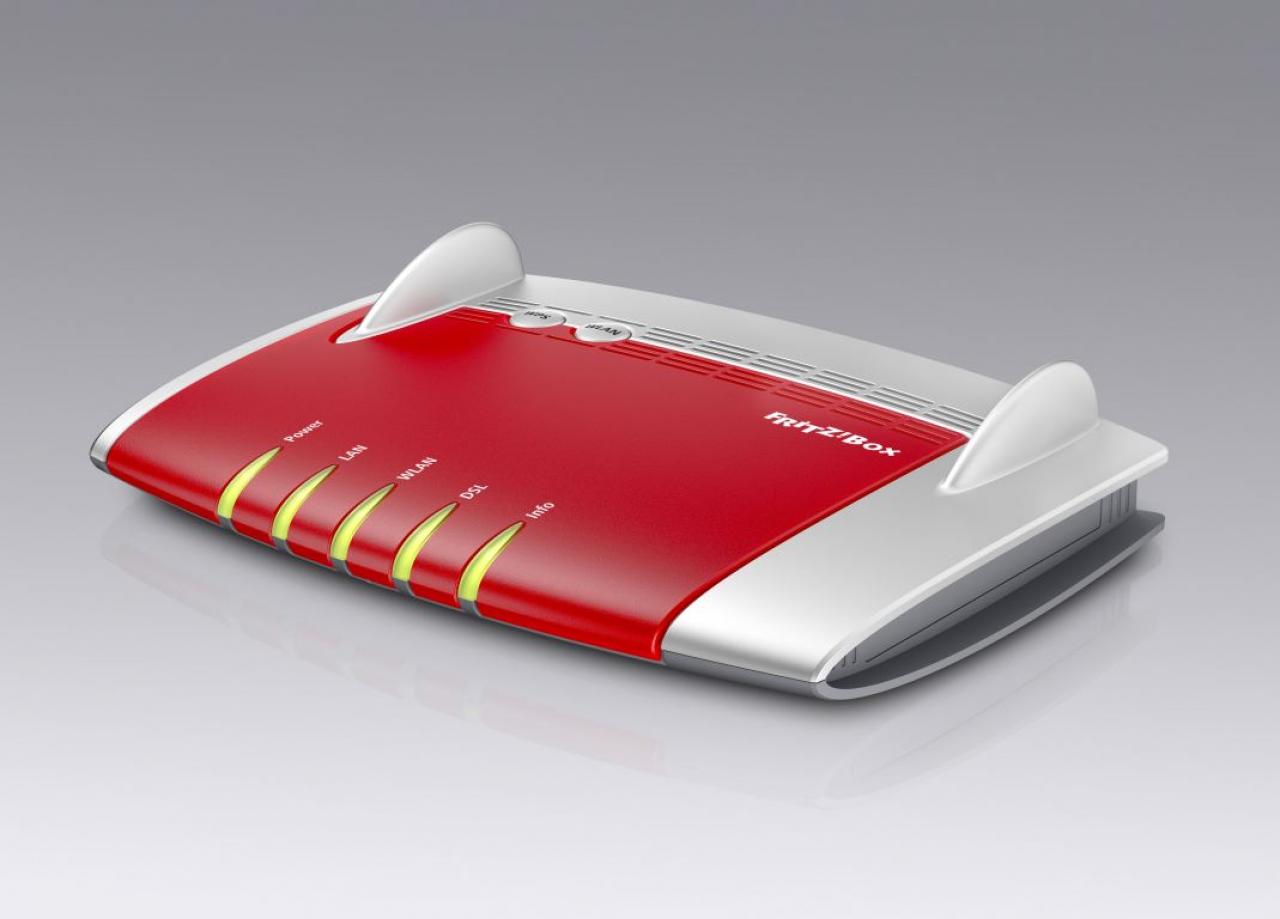 [21/08/2013] AVM FRITZBox 3390