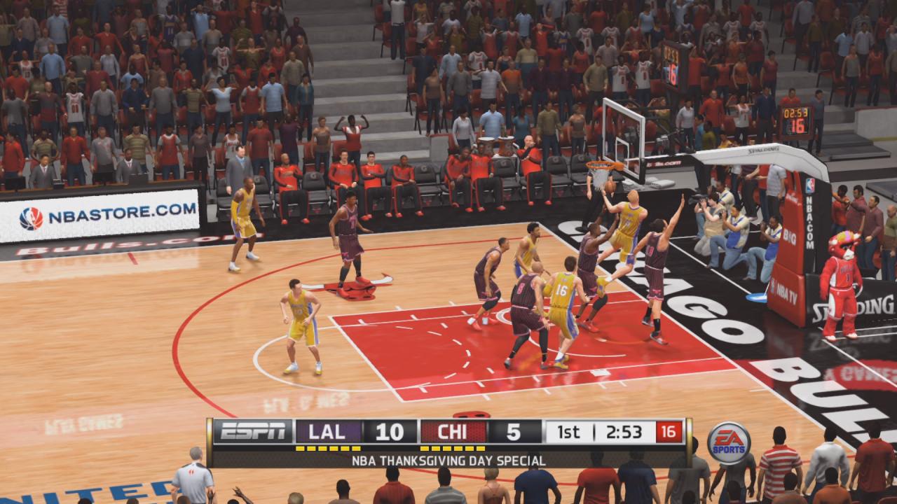 [28/11/2013] EAs NBA Live 14 zählt zu den Konsolenflops des Jahres. Weitere Spiele-Gurken 2013 findet ihr im Video. (3)