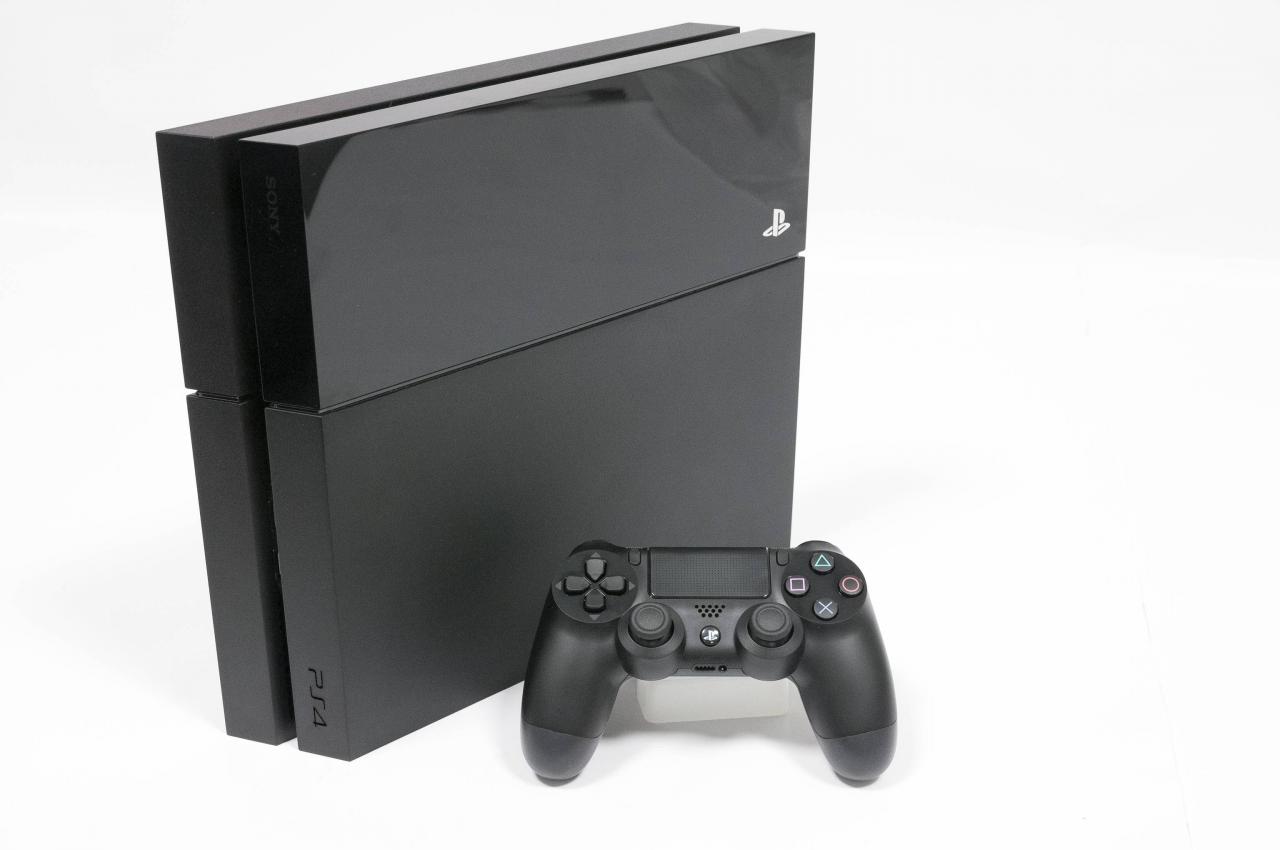 [08/11/2013] Fotos zur PlayStation 4. Die neue Sony-Konsole erscheint am 29. November in Deutschland. (4)