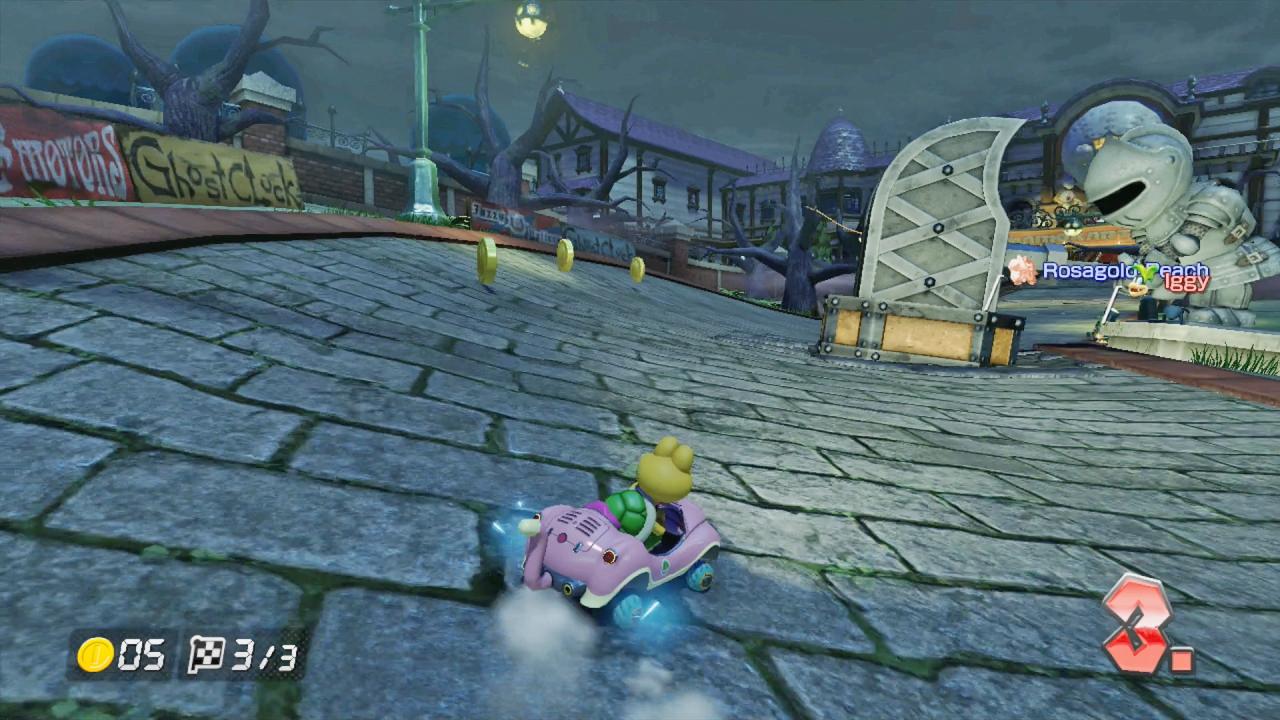 [15/05/2014] Bei einer Runde Mario Kart 8 fallen die wüstesten Beschimpfungen. Bei einer ungerechten Item-Verteilung hört der Spaß auf und auch langjährige Freundschaften sind vor dem Aus nicht mehr sicher. Wollt ihr also nicht in einer Nachmittags-Talkshow mit eurem besten Kumpel enden, solltet ihr das Kinderspiel nur mit höchster Vorsicht genießen.