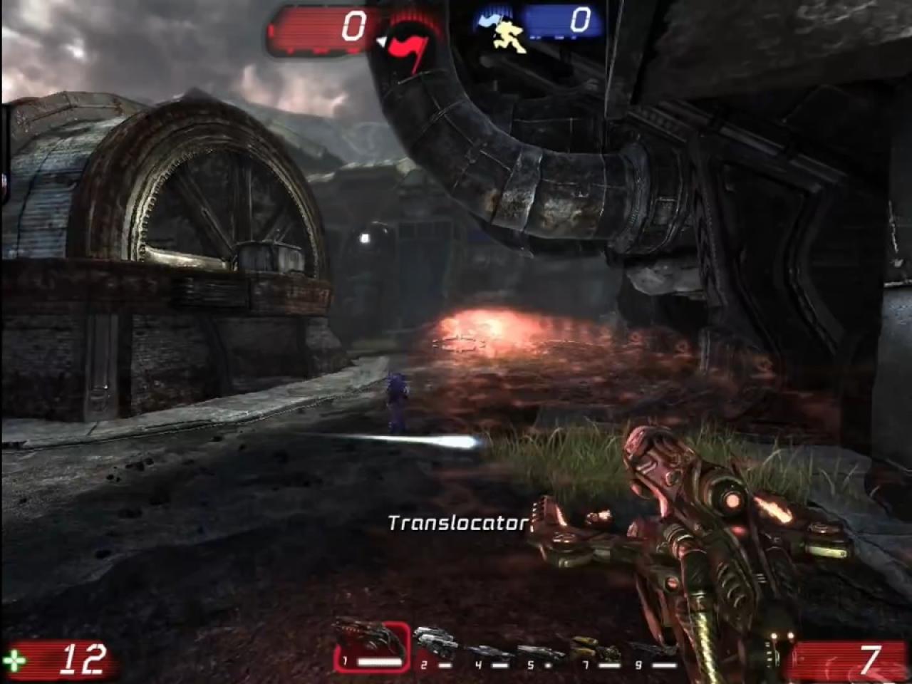 [15/05/2014] In Unreal Tournament 3 ist der Translocator ein nützlicher Begleiter. Dieser verschießt Teleportationsscheiben, mit denen ihr euch schnell aus dem Staub machen könnt, wenn es einmal brenzlig wird. Sonst unerreichbare Levelabschnitte werden durch dieses Teleportations-Goodie auch plötzlich zugänglich.