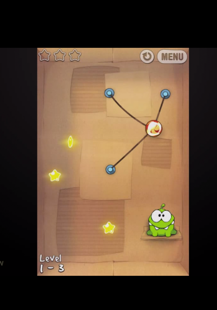 [29/10/2014] Cut the Rope Cardboard Box spielt sich komplett, ja genau, in einem Pappkarton ab! Das kleine grüne... Dingsi ist in einem Karton gefangen und wir müssen es füttern und uns den Beschränkungen der Pappkiste ergeben.