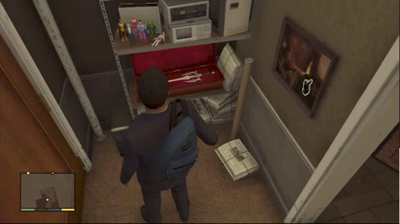 [20/11/2014] GTA 5 ist dafür bekannt, sich vor Eastereggs nicht mehr retten zu können. Ein kleines, aber sehr feines findet sich in diesem Spiel von Form von Figuren, die DC-Helden abbilden. Und ein kleiner Master Chief ist auch dabei!