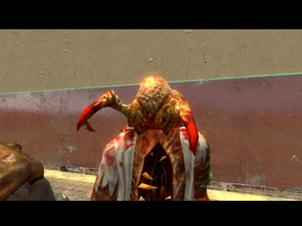 [16/02/2015] Dieses Easter Egg ist ein wenig verstörend. Gamern, die Half-Life 2 gezockt haben, sind die Headcrab Zombies mit Sicherheit bekannt. Zumeist erschießt man diese Gegner ziemlich schnell, um sie nicht noch länger schreien hören zu müssen, denn die Schreie sind schon gruselig genug. Kehrt man diese um, erhöht sich der Gruselfaktor ums tausendfache. Denn dann wird aus dem undefinierbaren Geschrei unter anderem ein 