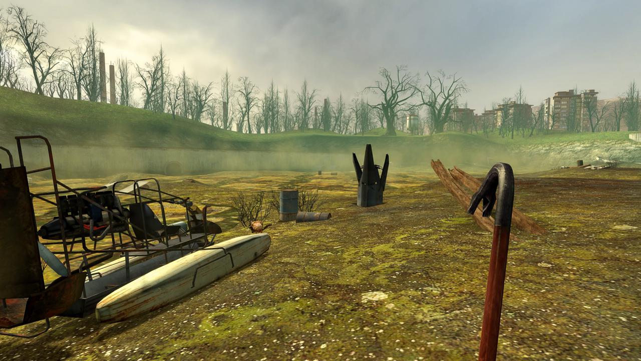 [26/03/2015] Gordon Freeman muss es in Half-Life 2 mit Headcrabs und Soldaten auf der Flucht aus City 17 aufnehmen. Unterwegs findet er Munition und andere nützliche Gegenstände in Kisten, die er mit seinem Brecheisen öffnet. Aber auch Gegner lassen sich damit prima schlagen!