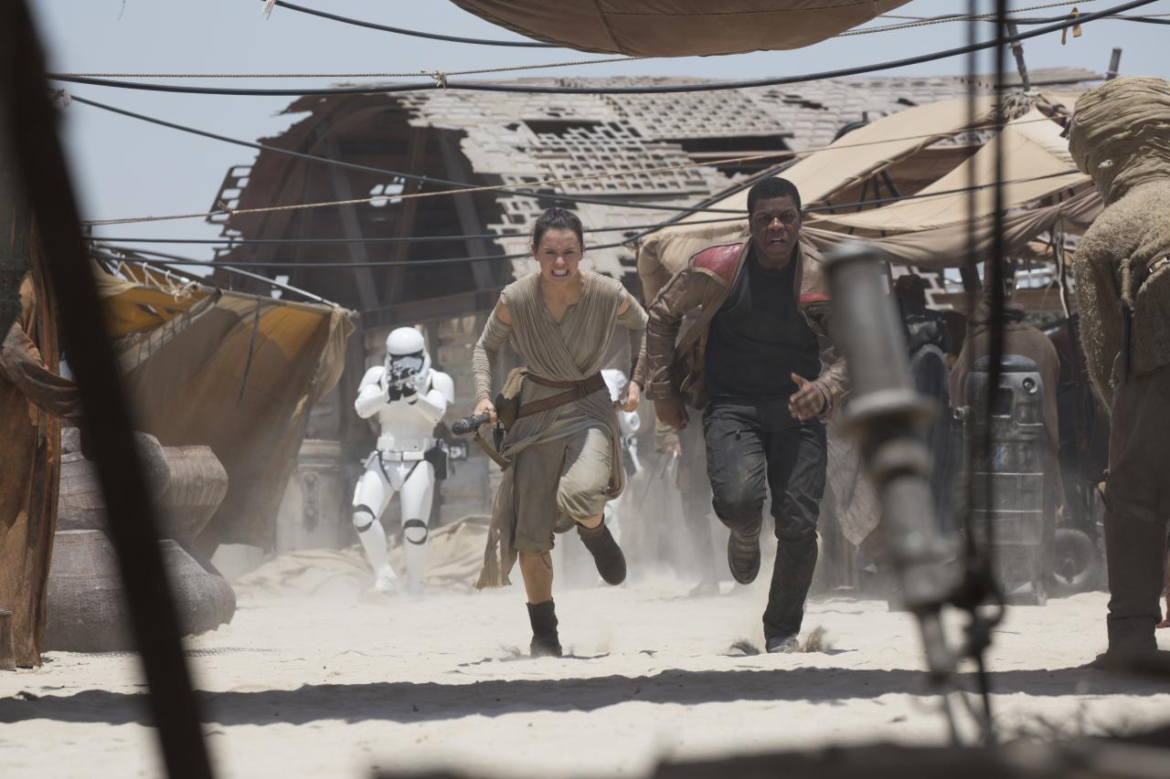 [18/08/2015] Star Wars: Das Erwachen der Macht - Szenenbilder aus dem Film, der am 17. Dezember 2015 in die Kinos kommt. (14)