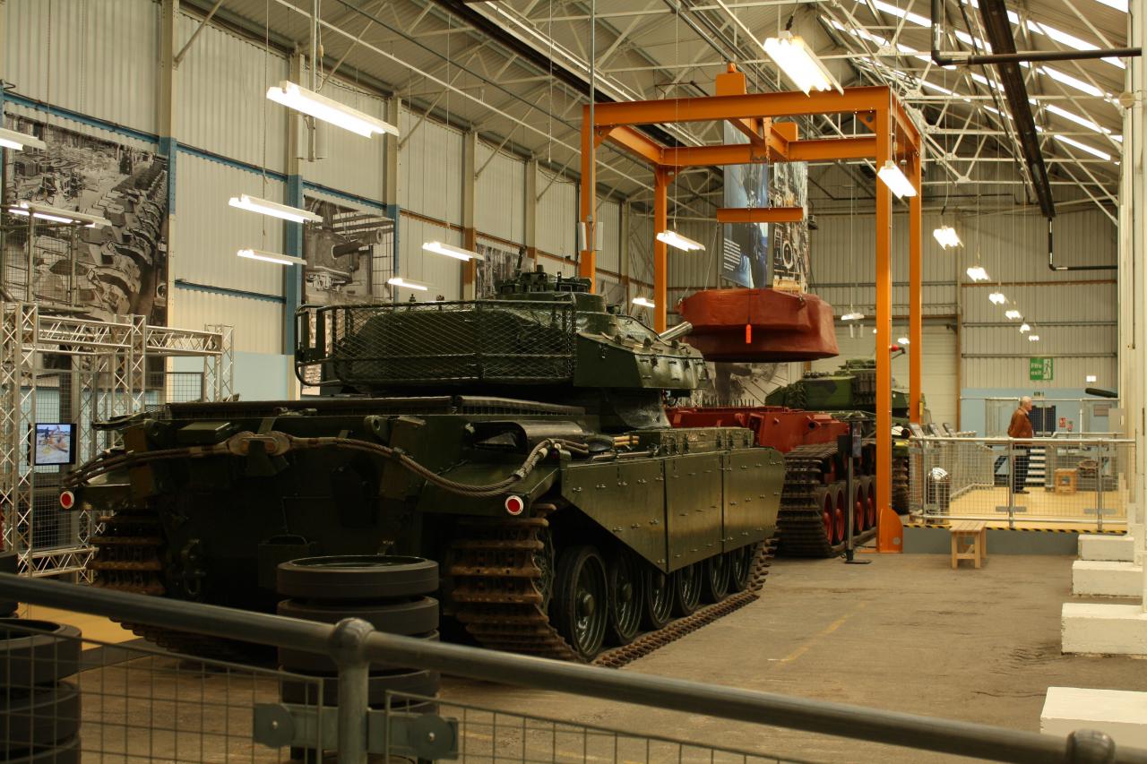 [25/02/2016] Tank Museum Bovington: Szene aus der Tank Factory
