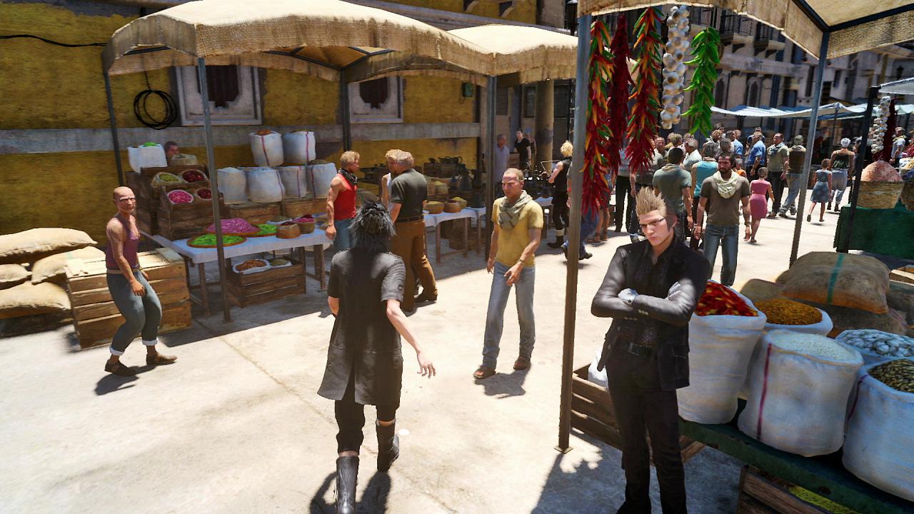 [23/05/2016] Sonnenschein: Das Städtchen Galdin Quay besuchen Noctis und Co am Ende des ersten Story-Kapitels. Die Umgebung überrascht durch tropisches Urlaubsflair. (PS4)