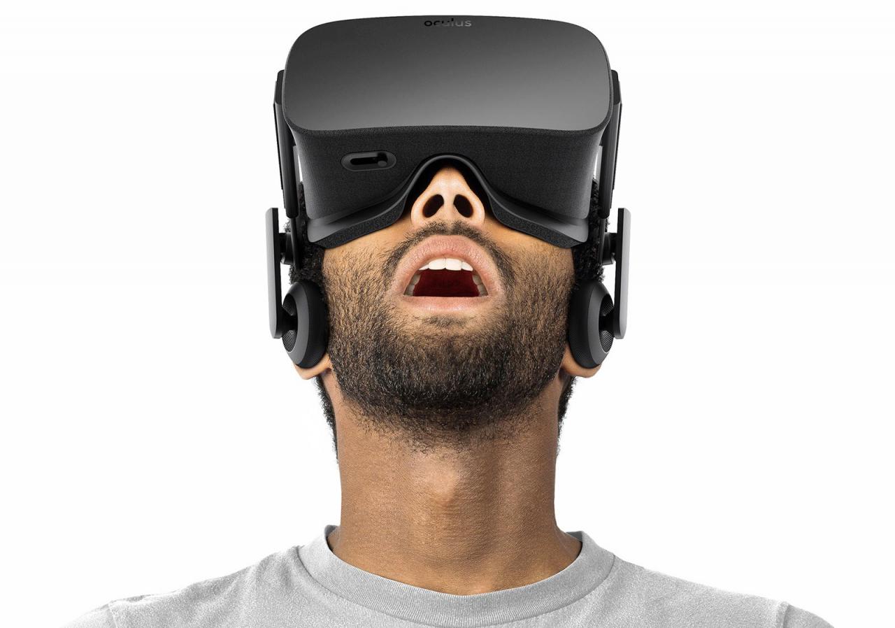 [13/06/2016] Zum Staunen: So wünschen sich die Hersteller von Virtual-Reality-Brillen ihre Kunden - mit offenen Mündern und idealerweise gezückter Brieftasche. Momentan gibt es aber massive Lieferschwierigkeiten. (Oculus Rift)