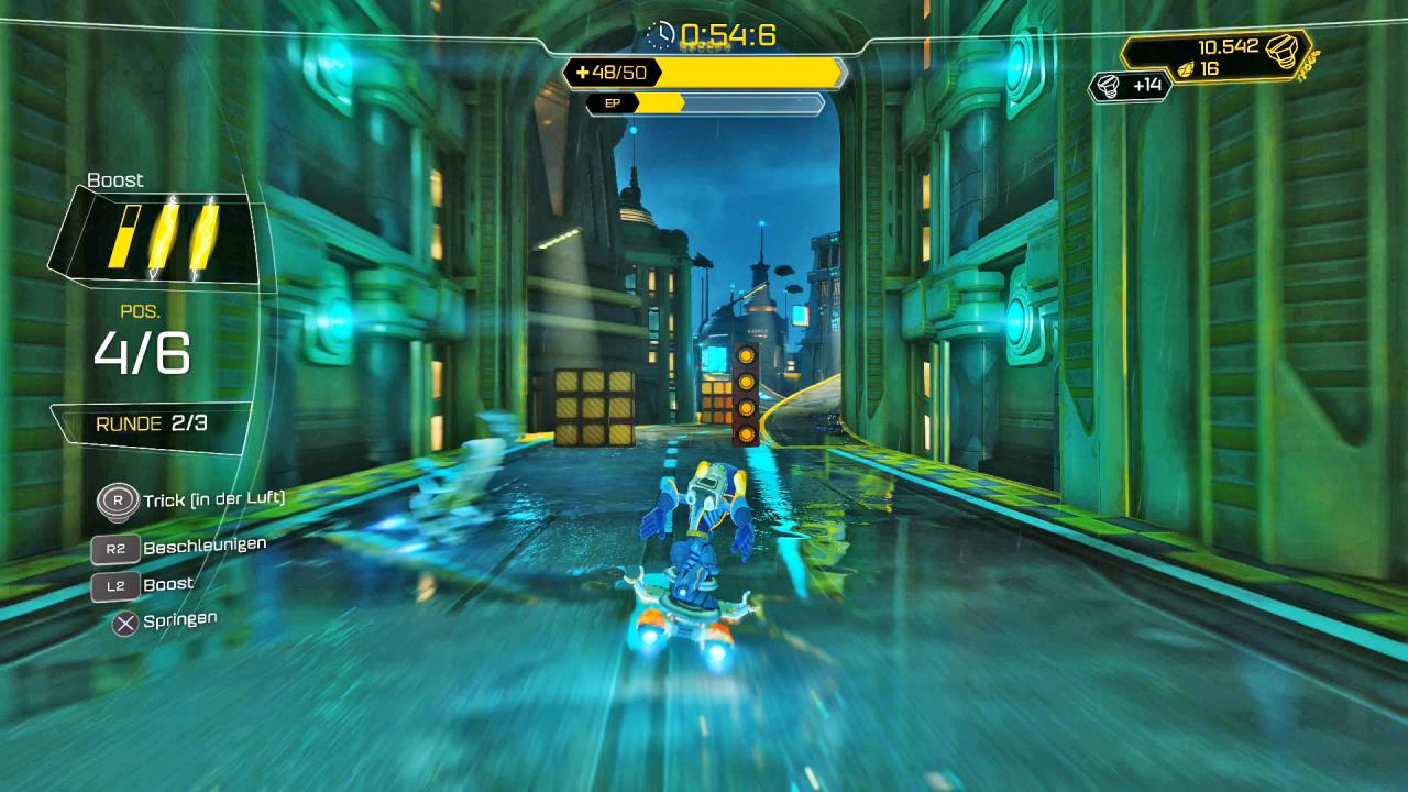 [20/06/2016] Brettspiel: Abwechslung wird in Ratchet & Clank ohne jede Frage groß geschrieben, auf jedem Planet erwartet uns eine neue Spielidee. Hier fahren wir Hoverboard-Rennen. (PS4)