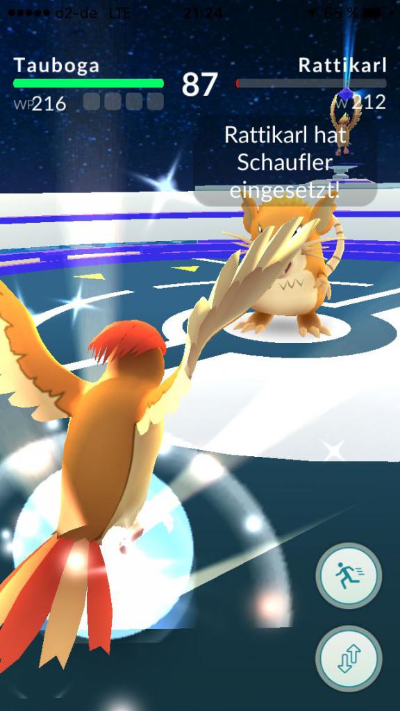 [12/07/2016] Auch gegnerische Pokémon in der Arena können Spezialfähigkeiten einsetzen. Weicht nach rechts oder links aus.
