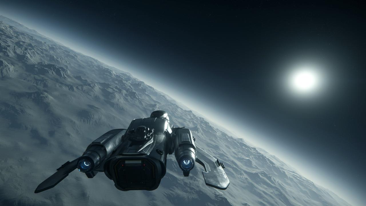 [19/08/2016] Das Freelancer-Raumschiff im Anflug auf einen Mond.