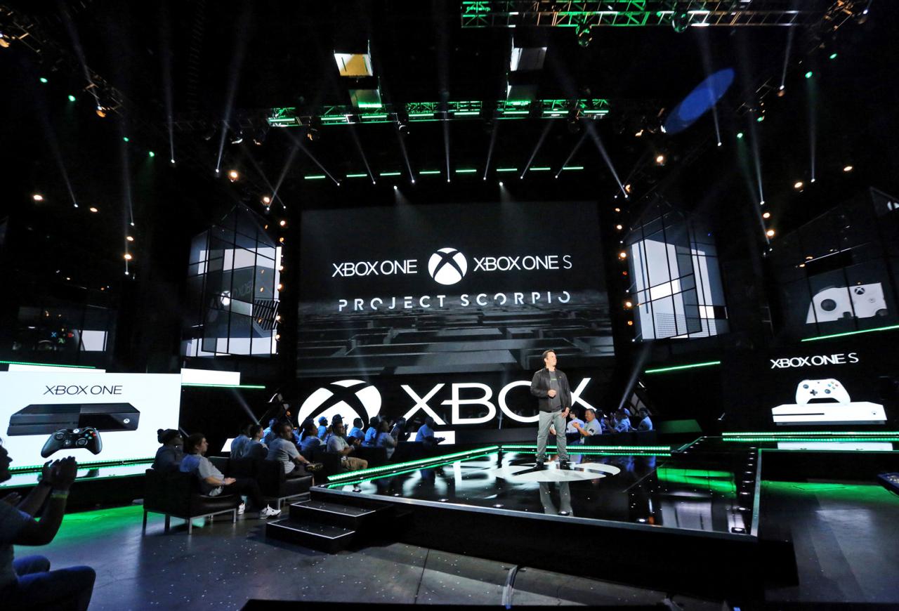 [11/08/2016] Microsoft-Show: Ob es so klug war, gleichzeitig eine Xbox One S sowie eine Project Scorpio anzukündigen? Die One S wurde durch die 4K-Konsole gleich wieder in den Schatten gestellt.