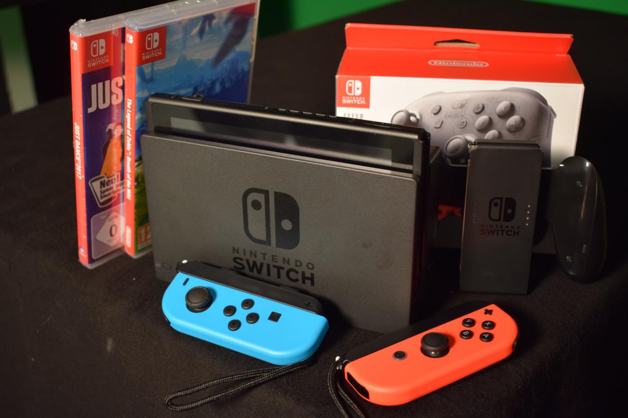 [24/02/2017] Da ist das Ding! Unsere eigene Switch ist angekommen.