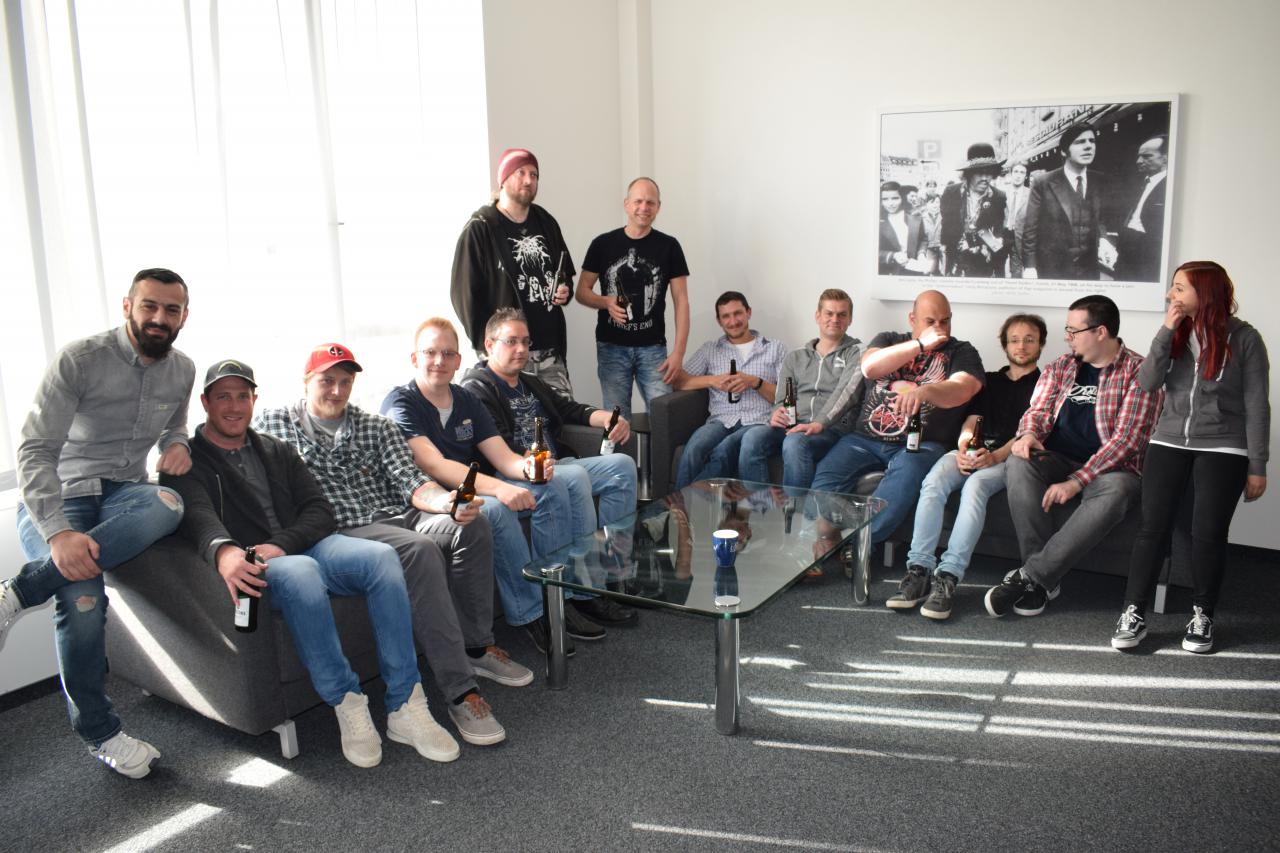 [09/05/2017] Die getreue Leserschaft der N-Zone und Play4 zu Gast.