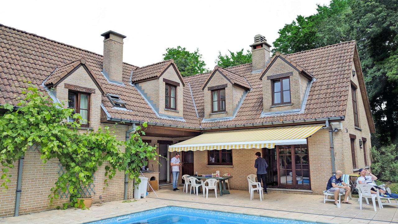 [20/07/2017] Nahe bei Brüssel, auf dem Gelände eines Golfplatzes, steht dieses zum eSport-Boot-Camp umgebaute Luxus-Wohnhaus.