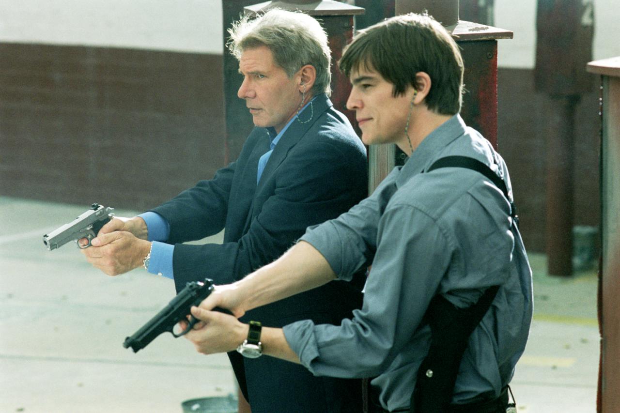 [14/07/2017] Hüftsteif: Ford mit Schauspielerkollege Josh Hartnett in 