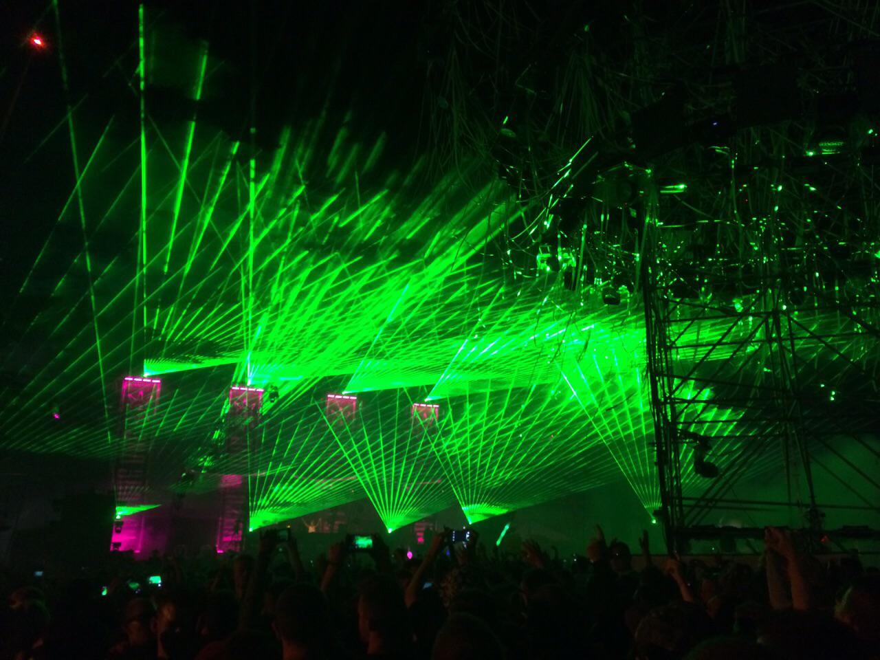 [07/08/2017] Eine große Laser-Show und viel Bass muss es bei mir sein. Das Bild ist auf meinem Nature-One-Besuch 2015 entstanden.