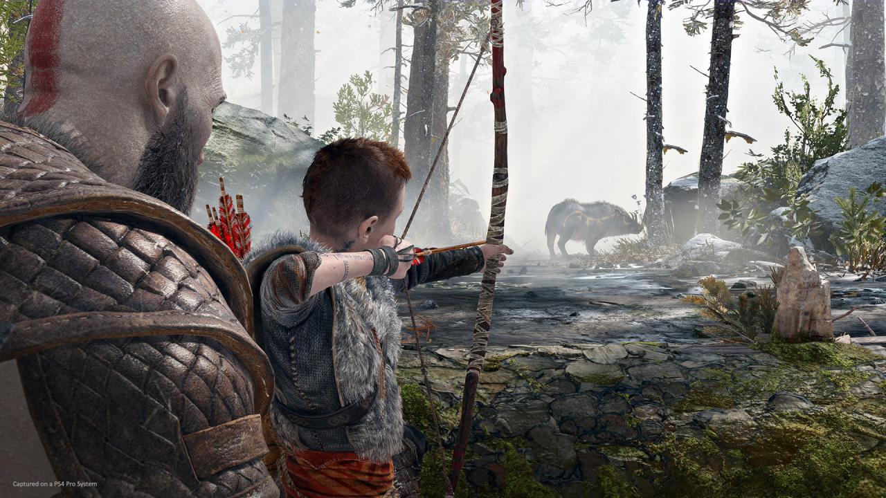 [14/03/2018] Am Anfang von God of War 2018 bringt ihr Kratos' Sohn Atreus erst einmal das Jagen bei. Das stärkt die Bindung zu den Charakteren.