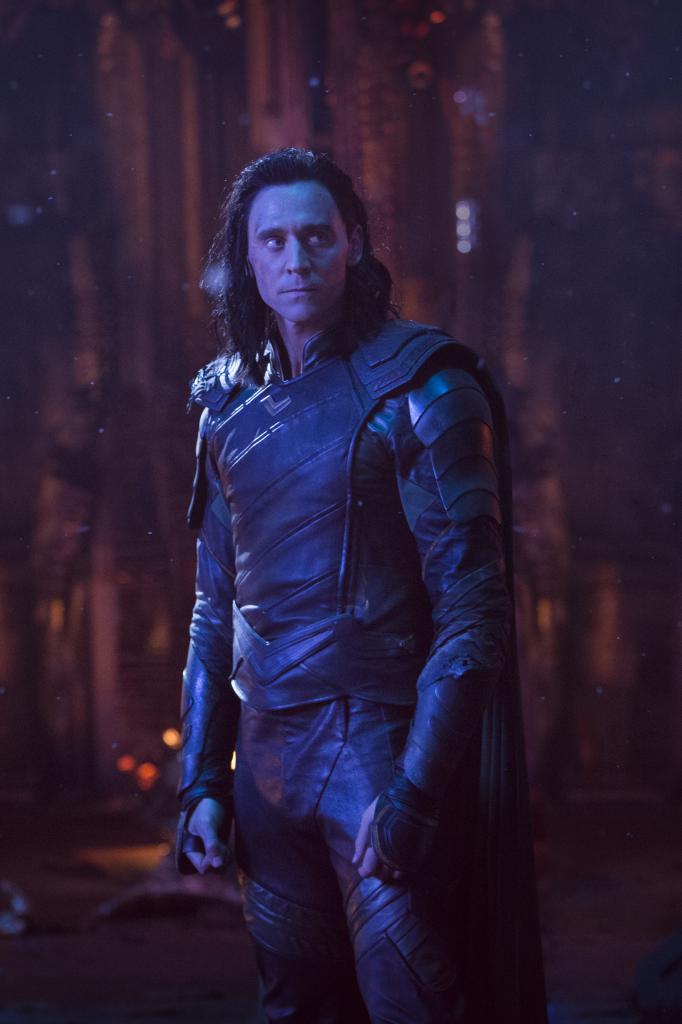 [29/03/2018] In Thor: Ragnarok kommt Loki ein weiteres Mal in den Besitz des Tesserakt, welcher den Raumstein (Space Stone) enthält.