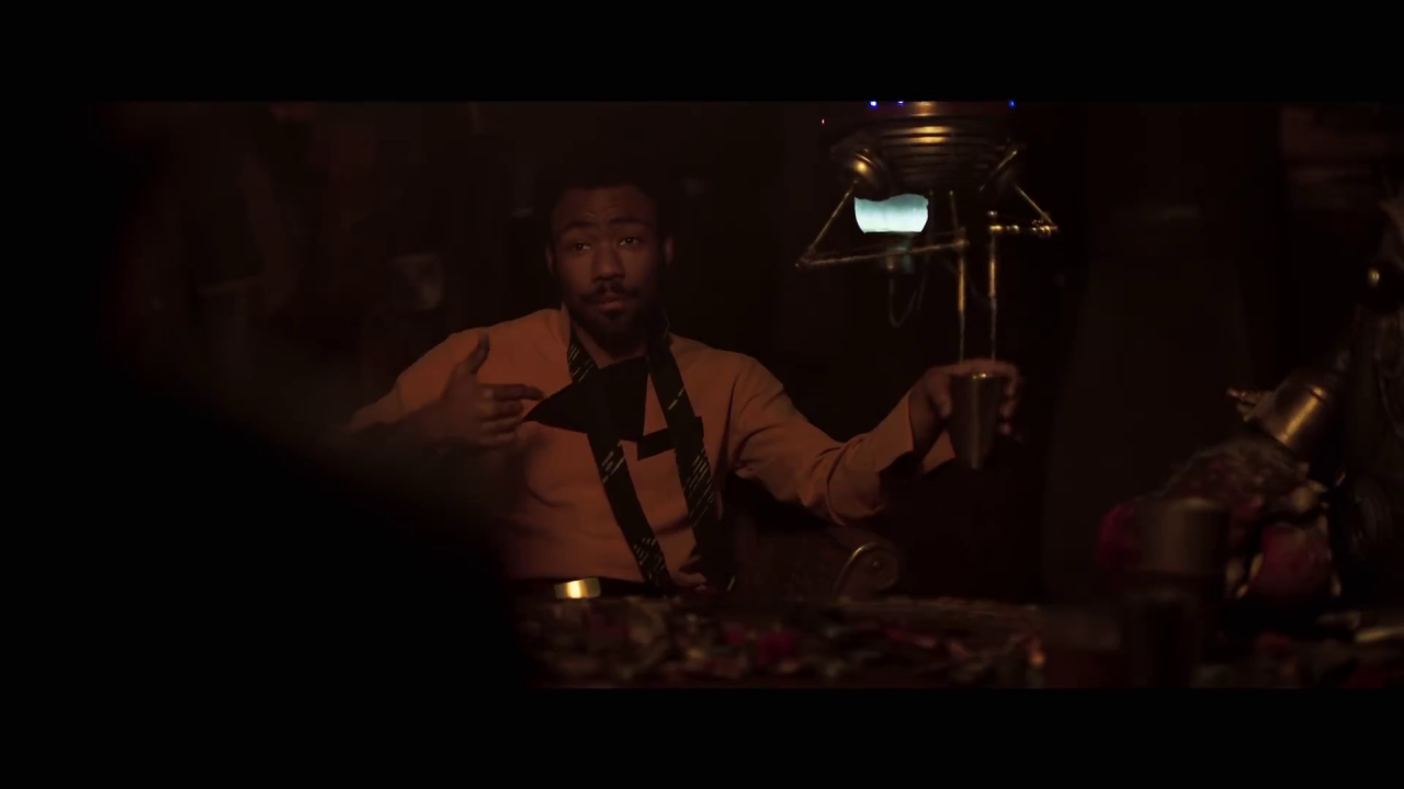 [13/04/2018] Donald Glovers Darstellung des Lando Calrissian ist bisher die Überzeugendste in den Trailern. Er bringt bereits das Charisma und dieses gewisse Überhebliche rüber, das Lando auch in der alten Trilogie ausgezeichnet hat.