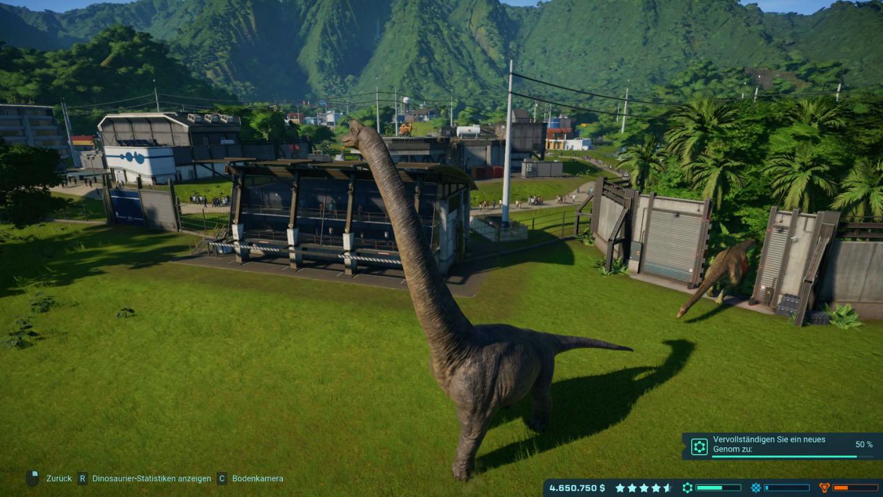 [11/06/2018] Ein majestätischer Brachiosaurus überblickt sein Gehege. Je größer und bekannter die Art, desto mehr Begeisterung bei den Besuchern.