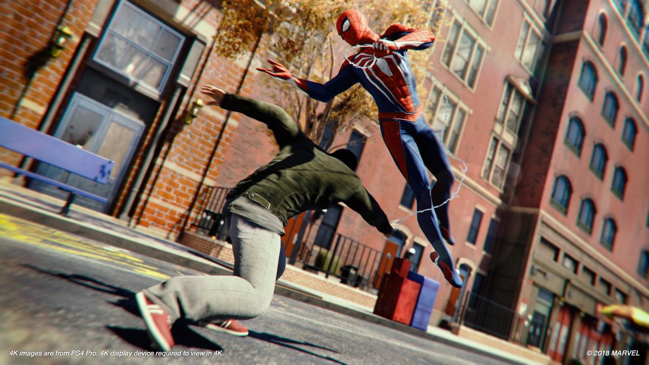 [02/08/2018] Ähnlich wie in den Batman: Arkham-Games warnt euch eine Anzeige vor drohender Gefahr. Statt eines Konterschlages weicht Spidey jedoch akrobatisch aus.