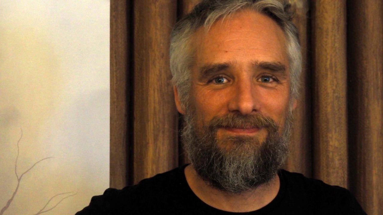 [18/02/2019] Laut Creative Director David Dedeine will Entwickler Asobo Studio in A Plague Tale: Innocence vor allem die emotionale Geschichte zweier Geschwister erzählen. Das französische Studio verzichtet daher bewusst auf einen Multiplayer-Part.