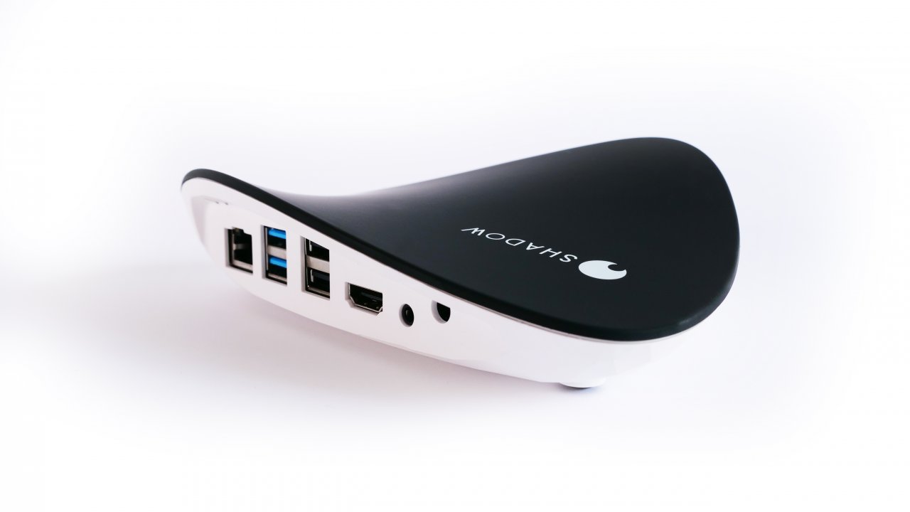 [30/04/2019] Wer Shadow nutzen will, jedoch keinen eigenen PC oder Laptop besitzt, kann diese handliche, passiv gekühlt Box namens Ghost nutzen. Der Stromverbrauch liegt bei 36 Watt und fällt damit dreimal niedriger aus als beim Vorgängermodell. 144-Hz-Monitore werden ebenfalls unterstützt.