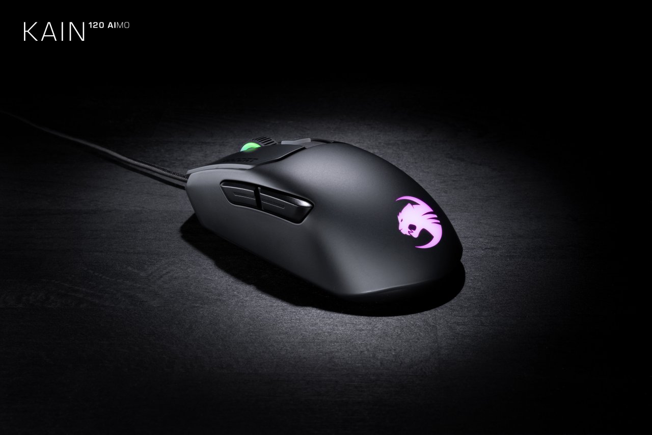 [11/06/2019] Mäuse gehörten zu den ersten Produkten mit LED-Spielereien - hier im Bild eine aktuelle Maus, die Roccat Kain, bei der das Logo und der Bereich unter dem Mausrad LED-beleuchtet werden kann.