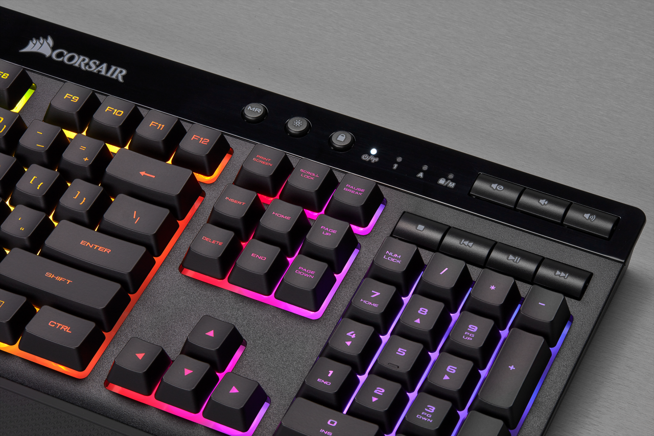 [20/08/2019] Bei Tastaturen mit RGB-LEDs kann man häufig sogar jede Taste bezüglich ihrer Farbe einzeln konfigurieren, wenn man möchte.