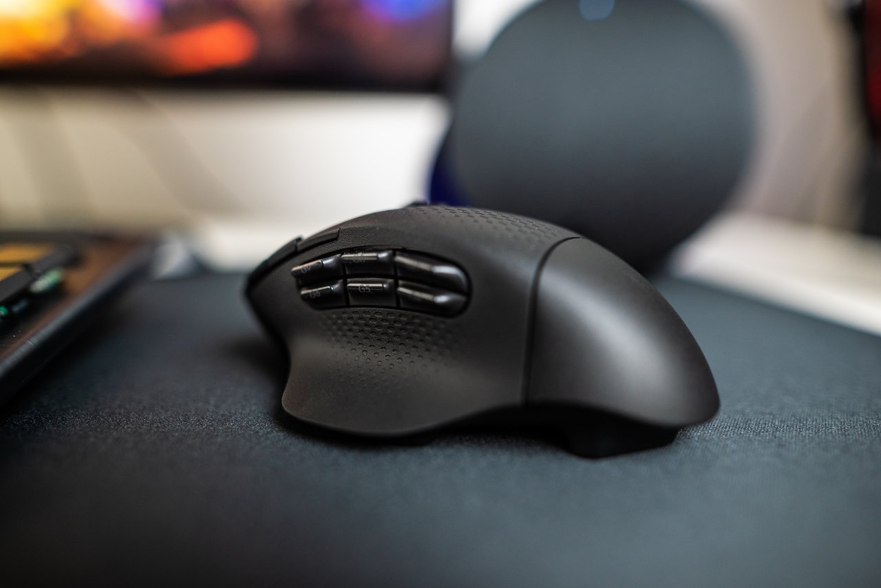 [26/09/2019] Die kabellose Logitech G603 Lightspeed hat links sechs Buttons zu bieten.