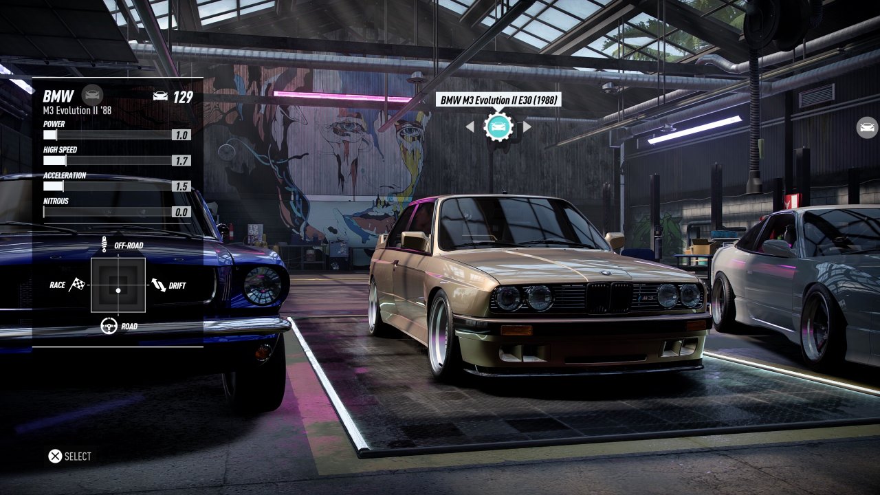 Zu Spielbeginn habt ihr die Wahl aus drei Starterfahrzeugen. Wir haben uns natürlich für den BMW entschieden.