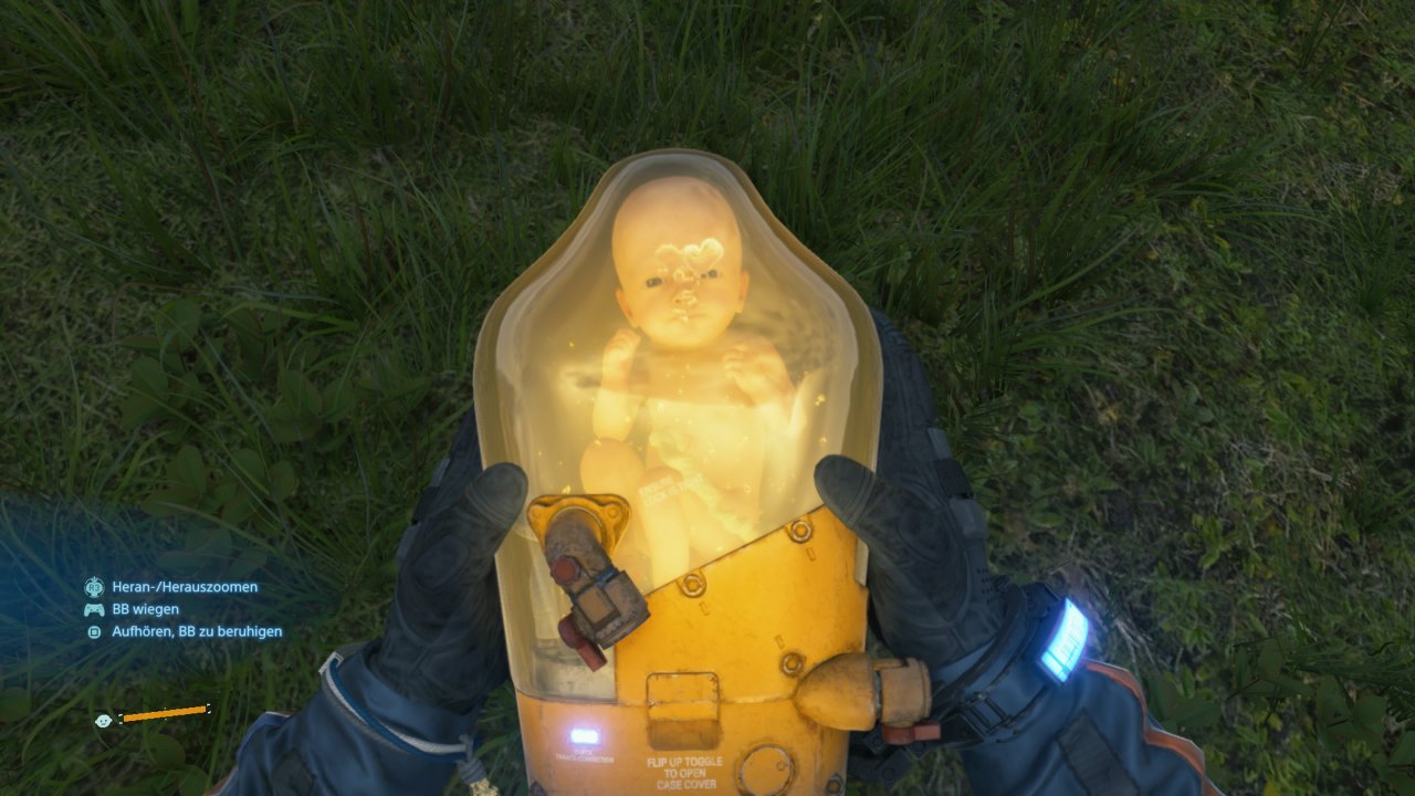 [05/11/2019] Mit der Bewegungssteuerung des PS4-Controllers wiegt ihr das Baby sanft hin und her, um es zu beruhigen.